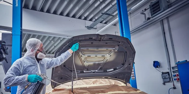 Antikorózne ošetrenie podvozku a dutín vozidla: ochrana so systémom DINITROL