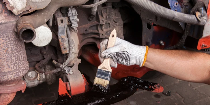 Antikorózne ošetrenie podvozku a dutín vozidla: ochrana so systémom DINITROL