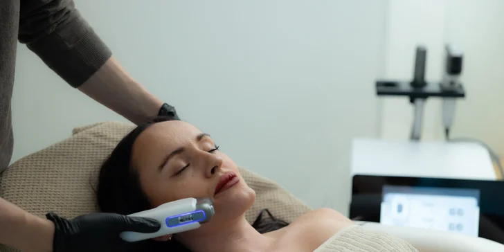 Neinvazívny facelifting HIFU Ultherapy: efektívne omladenie bez ihiel