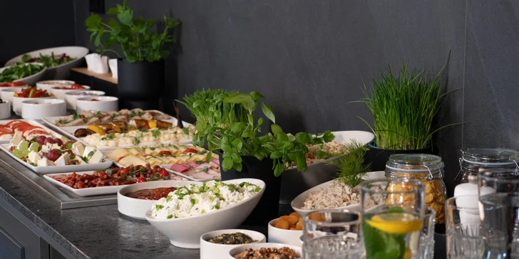 Pobyt v modernom hoteli v Sopotoch: raňajky, pamiatky a na pláž 2 km