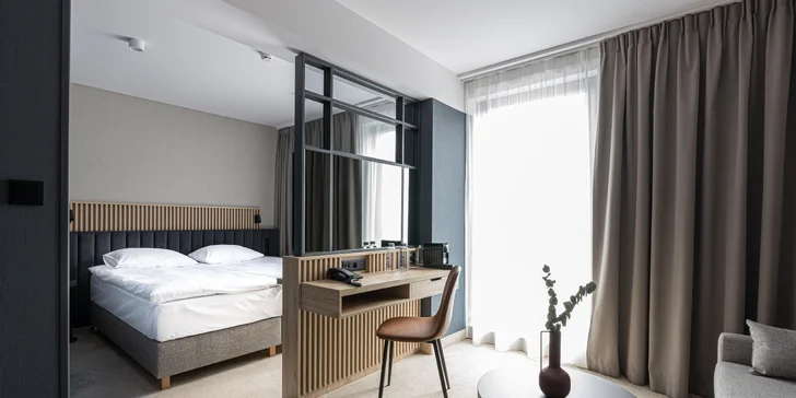 Pobyt v modernom hoteli v Sopotoch: raňajky, pamiatky a na pláž 2 km