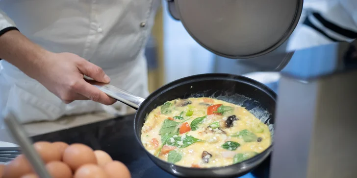 Pobyt v luxusnom 5* hoteli v Karlových Varoch: neobmedzený wellness aj masáže a kúpele