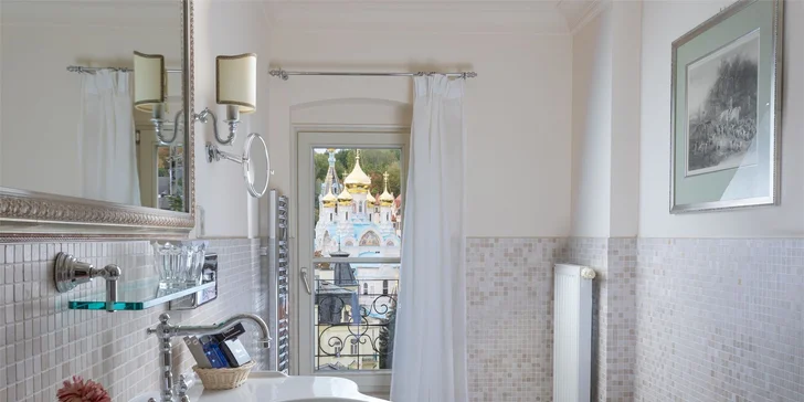 Pobyt v luxusnom 5* hoteli v Karlových Varoch: neobmedzený wellness aj masáže a kúpele