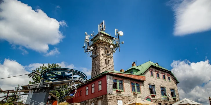 Zimná dovolenka v penzióne pod Tanvaldským Špičákom s raňajkami