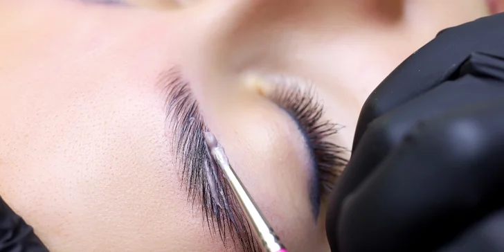 Lash lift mihalníc, laminacia obočia alebo výhodný balíček v Anzu Cosmetics