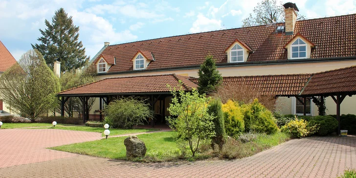 Bechnerov statok: ubytovanie v srdci Lán s bohatými raňajkami