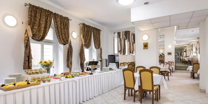 Dovolenka v kúpeľnom meste Jelenia Hora: raňajky aj vstup do bazéna a sauny