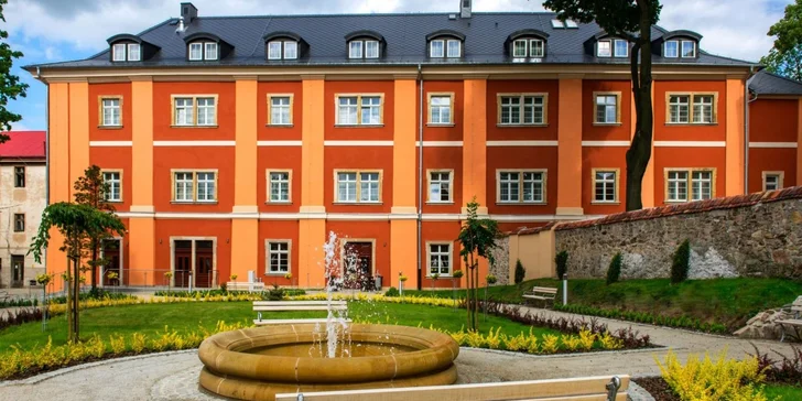 Dovolenka v kúpeľnom meste Jelenia Hora: raňajky aj vstup do bazéna a sauny