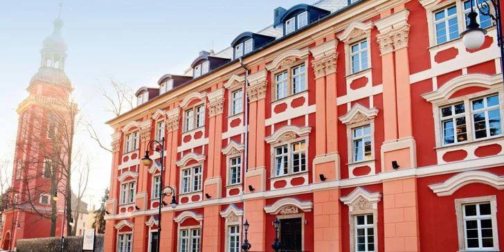 Dovolenka v kúpeľnom meste Jelenia Hora: raňajky aj vstup do bazéna a sauny