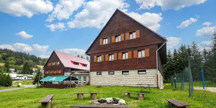 Pobyt v Jizerských horách pre páry aj rodiny: polpenzia a vstup do sauny