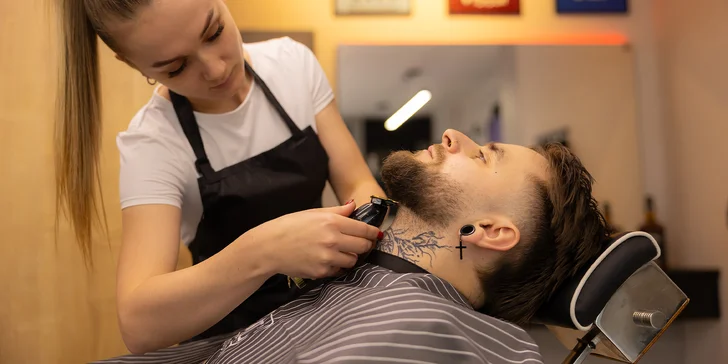 Pánsky účes aj s úpravou brady či depiláciou nosa a uší