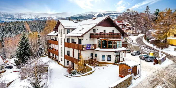 Spoznajte Karpacz a krásu poľských Krkonôš: horský pobyt s raňajkami alebo polpenziou a wellness