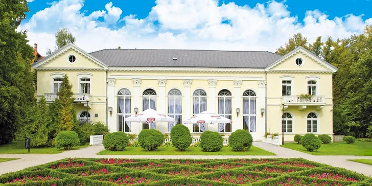 Pobyt v Jelení Hoře priamo v kúpeľnom parku: raňajky aj vstup do wellness