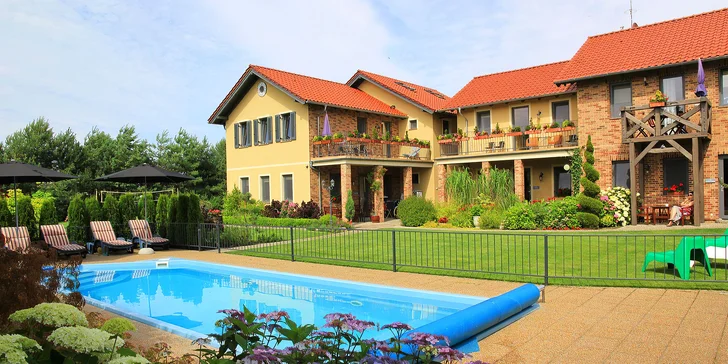 Rodinný pobyt pri Balte v Kolobrzegu: apartmány vrátane sauny a bazéna, detské ihrisko aj spoločná záhrada, 700 m od pláže