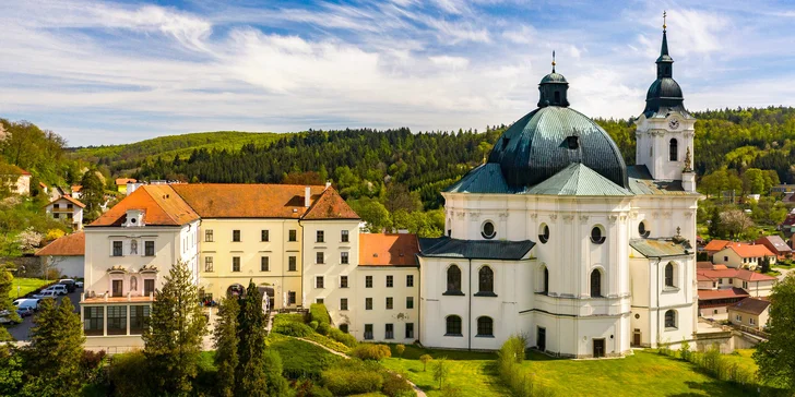 Pobyt na Zámku Křtiny v Moravskom krase: raňajky alebo polpenzia aj romantická večera