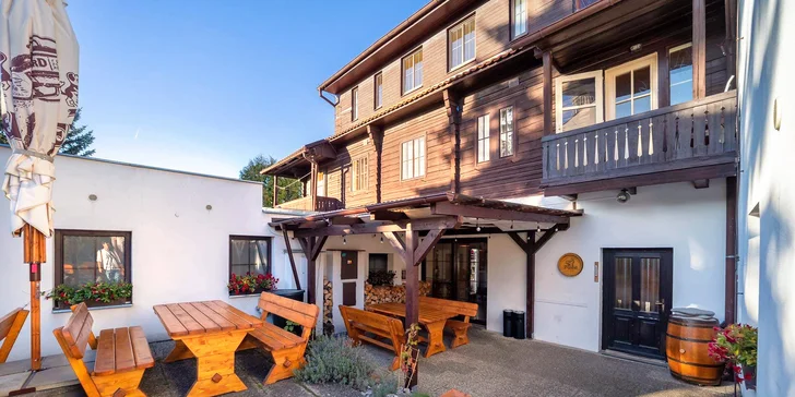 Dovolenka v Ladovom kraji: pobyt s možnosťou raňajok a fľašou vína