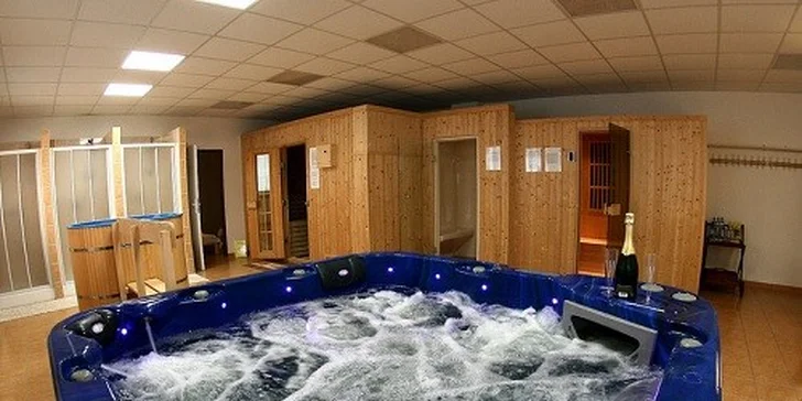Wellness vírivka a sauny na dve hodiny