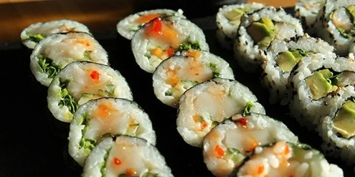 36 ks poctivého sushi z rýb a fľaša Prosecca