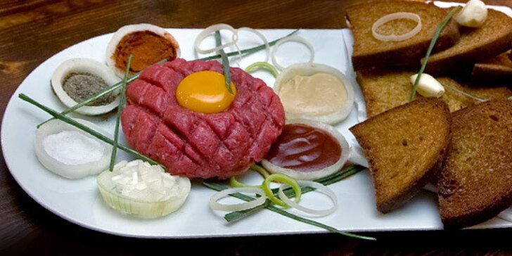 3,99 eur za pravý tatársky biftek pripravený z hovädzej sviečkovice v Plzeňskej hospode u Švejka v Košiciach! Prejavte v sebe pravého "mäsožrúta" a pochutnajte si na svetoznámej delikatese, teraz so zľavou 50 %!