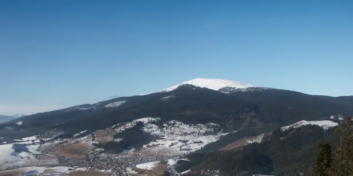 3 alebo 4 denná lyžovačka pre partiu alebo rodiny v Nízkych Tatrách s wellnessom