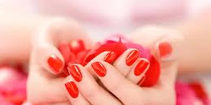 6 eur za pedikúru STANDARD a ďalšie služby v NAIL BAR. Chodidlá jemné na dotyk a krásne a zdravé rúčky so zľavou do 54 %!
