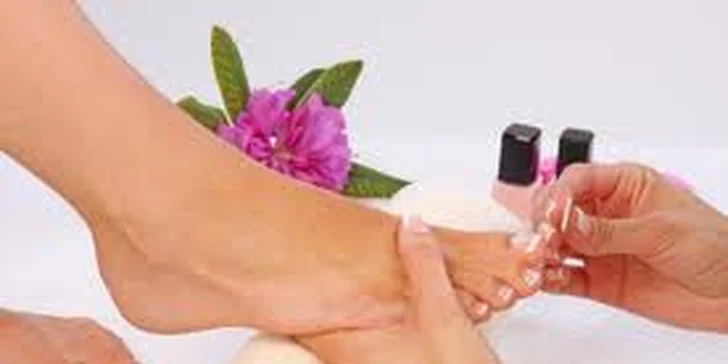 6 eur za pedikúru STANDARD a ďalšie služby v NAIL BAR. Chodidlá jemné na dotyk a krásne a zdravé rúčky so zľavou do 54 %!