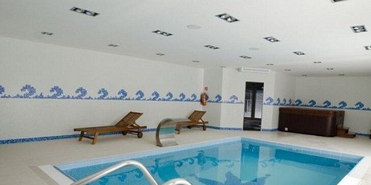 Privátny vstup do wellness alebo bazéna pre dvoch v penzióne Kunerád
