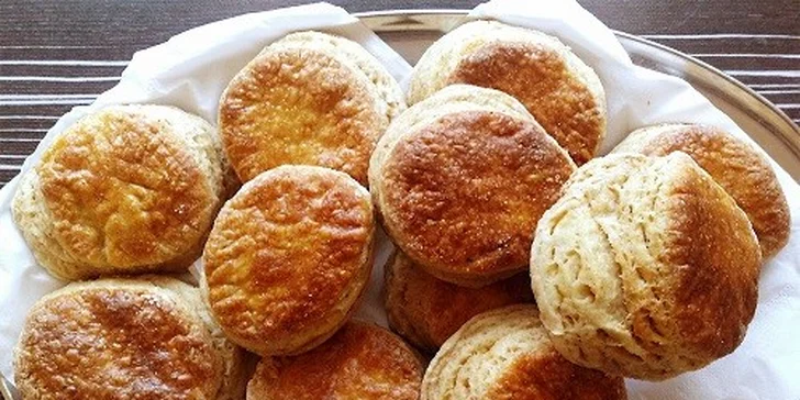 Linecké pečivo, oškvarkové pagáče alebo torta podľa vlastného výberu