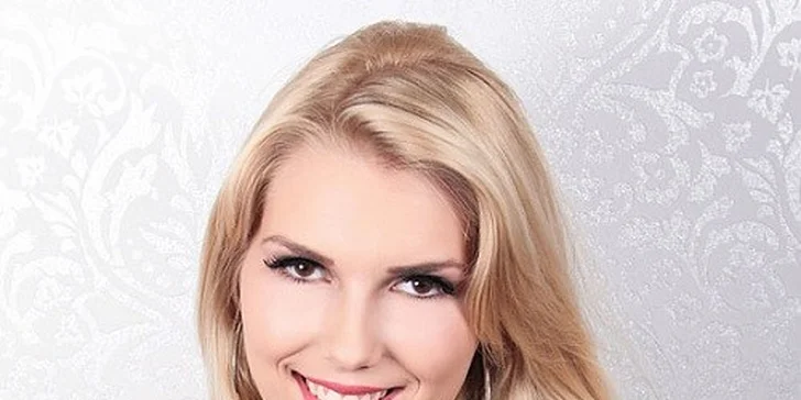 Profesionálne fotografie s dokonalým makeupom a stylingom