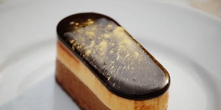 Domáce dezerty v Simo Pastry v centre mesta 