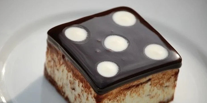 Domáce dezerty v Simo Pastry v centre mesta 