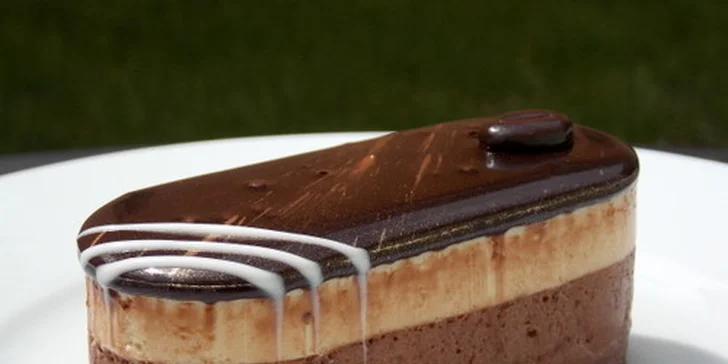 Domáce dezerty v Simo Pastry v centre mesta 