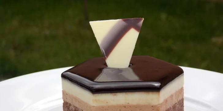 Domáce dezerty v Simo Pastry v centre mesta 