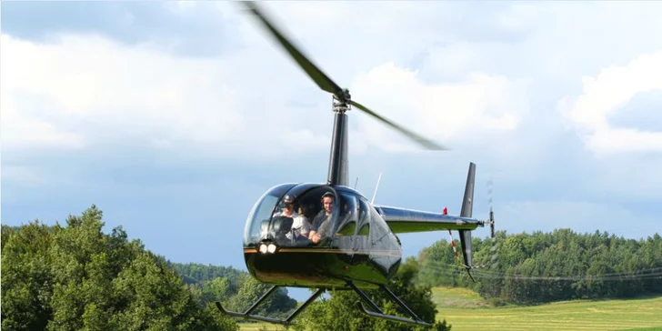 Pilotom vrtuľníka na skúšku. Skvelý darček na Vianoce