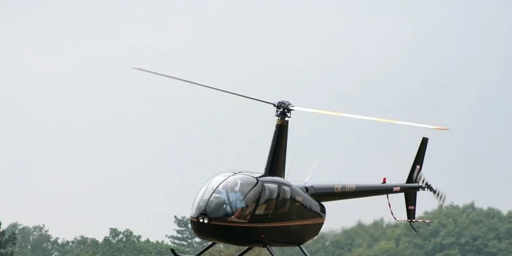 Pilotom vrtuľníka na skúšku. Skvelý darček na Vianoce