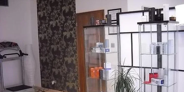 Omladenie a vypnutie pleti na tvári termoliftingom