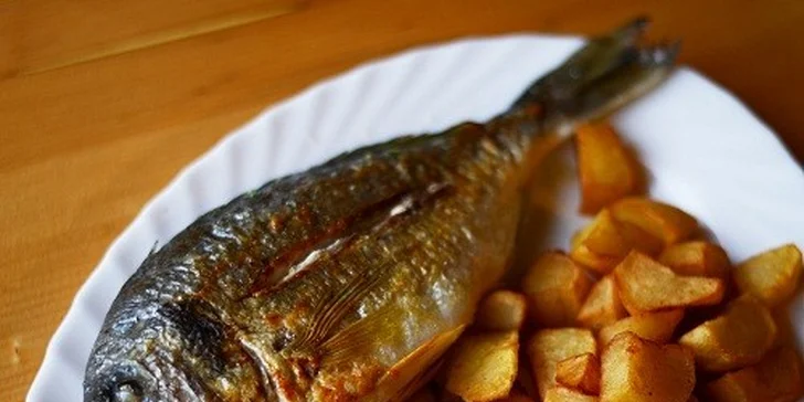 Grilovaná pražma a morský vlk alebo rebierka pre 2 osoby