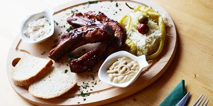 Grilovaná pražma a morský vlk alebo rebierka pre 2 osoby