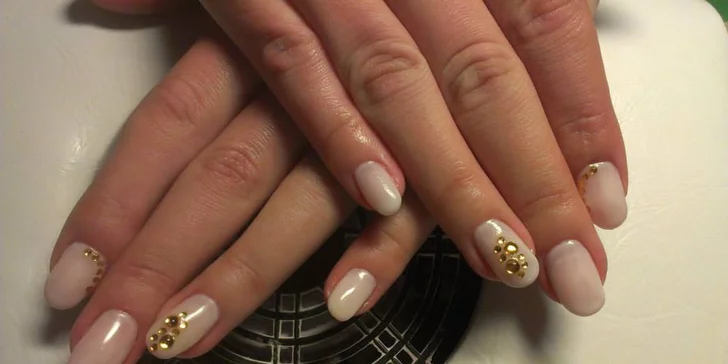 CND Shellac manikúra