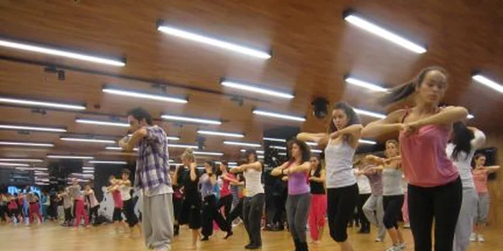 Kurzy salsy, hip hopu pre začiatočníkov a capoeiry pre deti v Riverpark Dance School