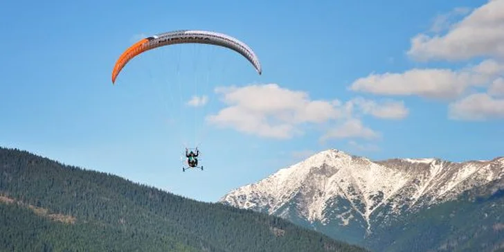 Tandemový alebo tandemovo-termický let na motorovom padáku ponad Liptov alebo Tatry