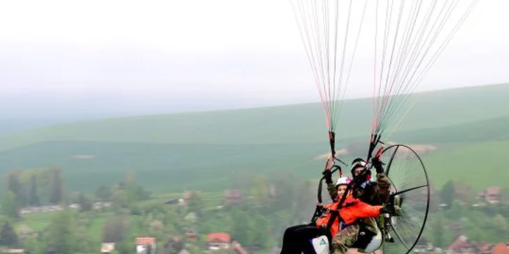 Tandemový alebo tandemovo-termický let na motorovom padáku ponad Liptov alebo Tatry