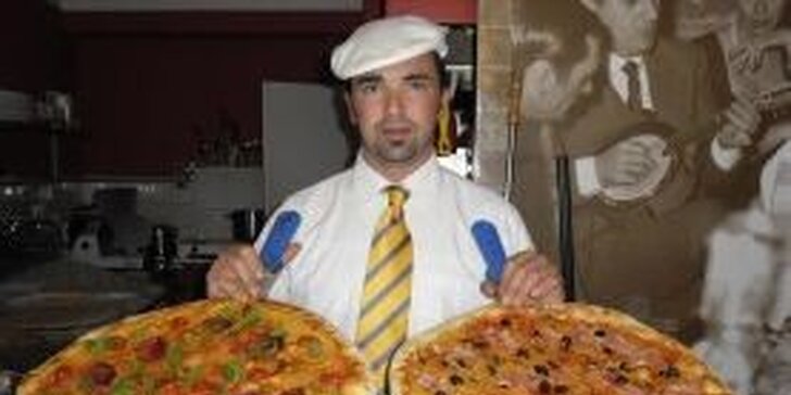 6,90 eur za dve pravé talianske chrumkavé 650g pizze podľa vlastného výberu v reštaurácii Sole Mio v centre mesta! Užite si chuť Talianska vo dvojici so zľavou 50 %!