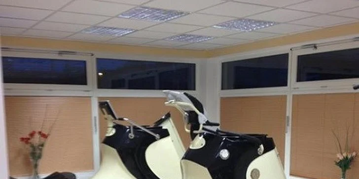 Krásna postava s Vacufitom dual, rollenom a vibračnou plošinou