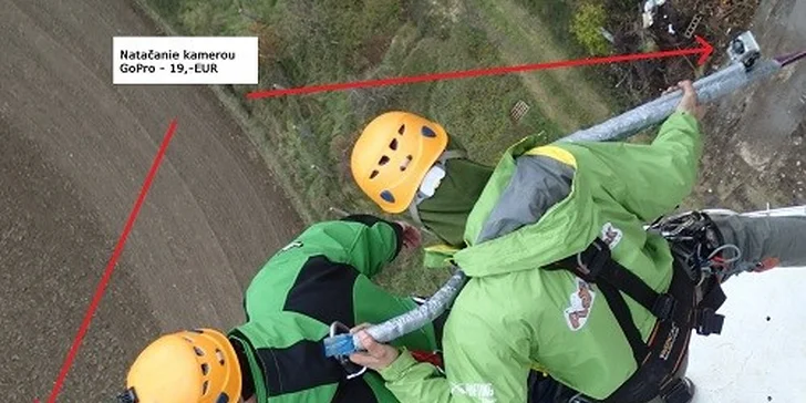 Tandemový zoskok zo 110 metrového komína