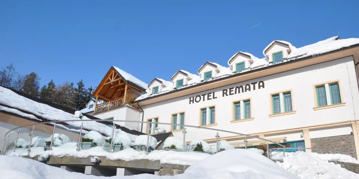 WELLNESS, LYŽOVAČKA a ALL INCLUSIVE VEČERA v Hoteli Remata*** + skipassy