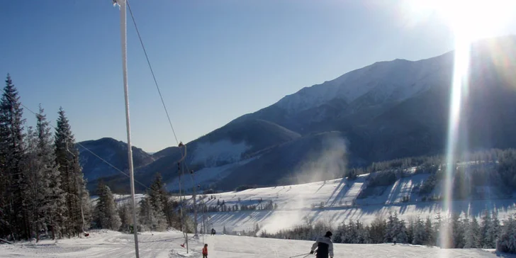 4-hodinový skipas do strediska Strachan ski centrum