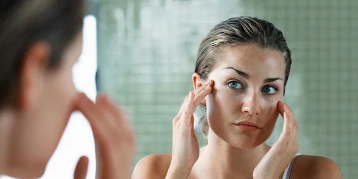 Diamantová mikrodermabrázia, ultrazvuk alebo chemický peeling