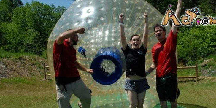 4,99 eur za ZORBING pre 1 až 2 osoby. Napumpujte sa poriadnou dávkou adrenalínu a zažite kotúľanie vo veľkom štýle v Action Parku!