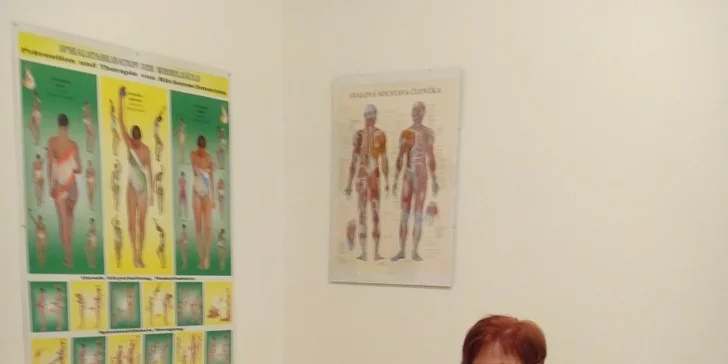 Komplexné uvoľnenie krčnej chrbtice viacerými technikami